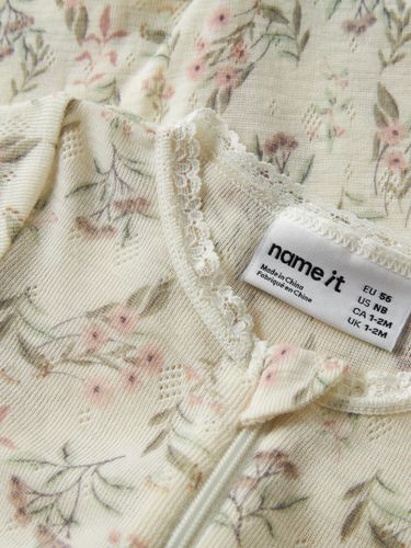 Nane It Wang Flowers & Leafs ull heldress til baby - snow white
